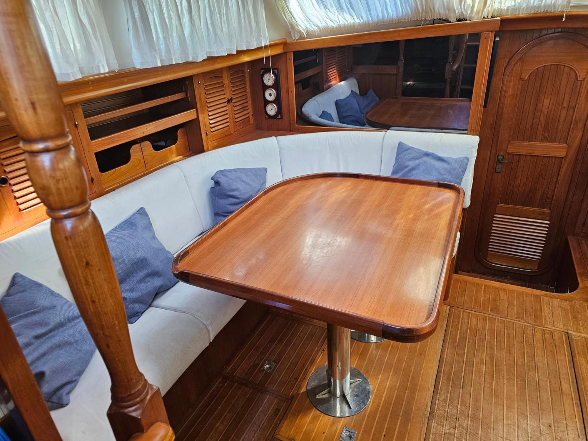 Botel Exclusivo Velero Privado 6pax Palma di Maiorca